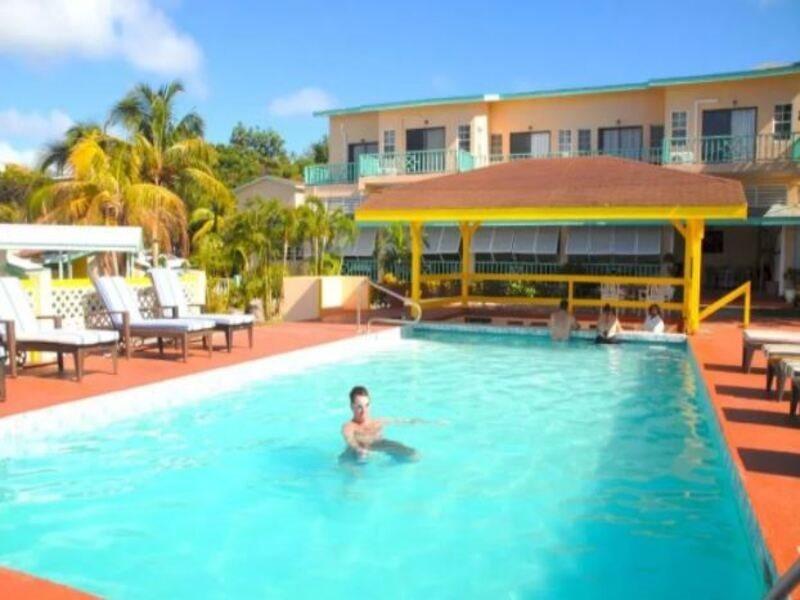 Bird Rock Beach Hotel Basseterre 外观 照片
