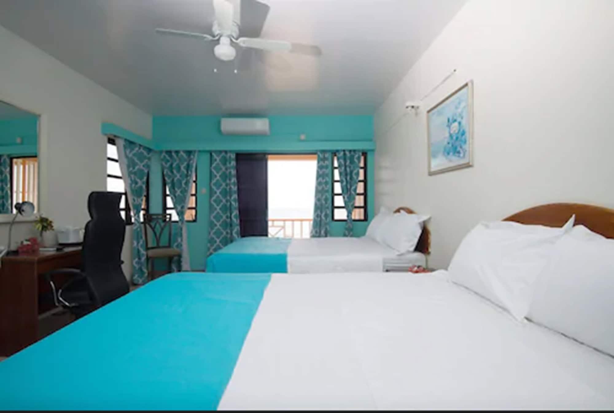 Bird Rock Beach Hotel Basseterre 外观 照片