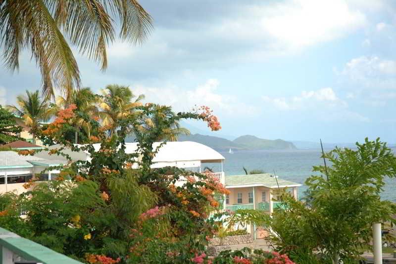 Bird Rock Beach Hotel Basseterre 外观 照片