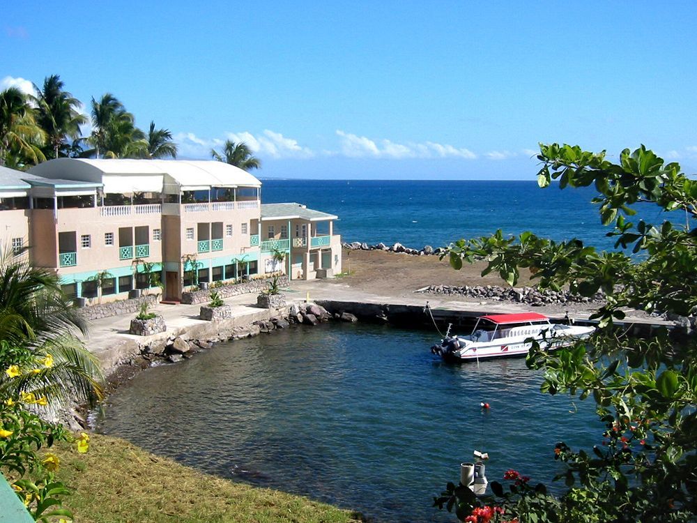 Bird Rock Beach Hotel Basseterre 外观 照片