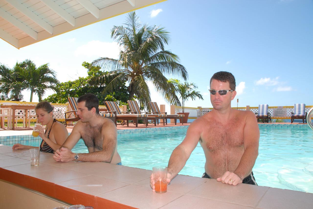 Bird Rock Beach Hotel Basseterre 外观 照片