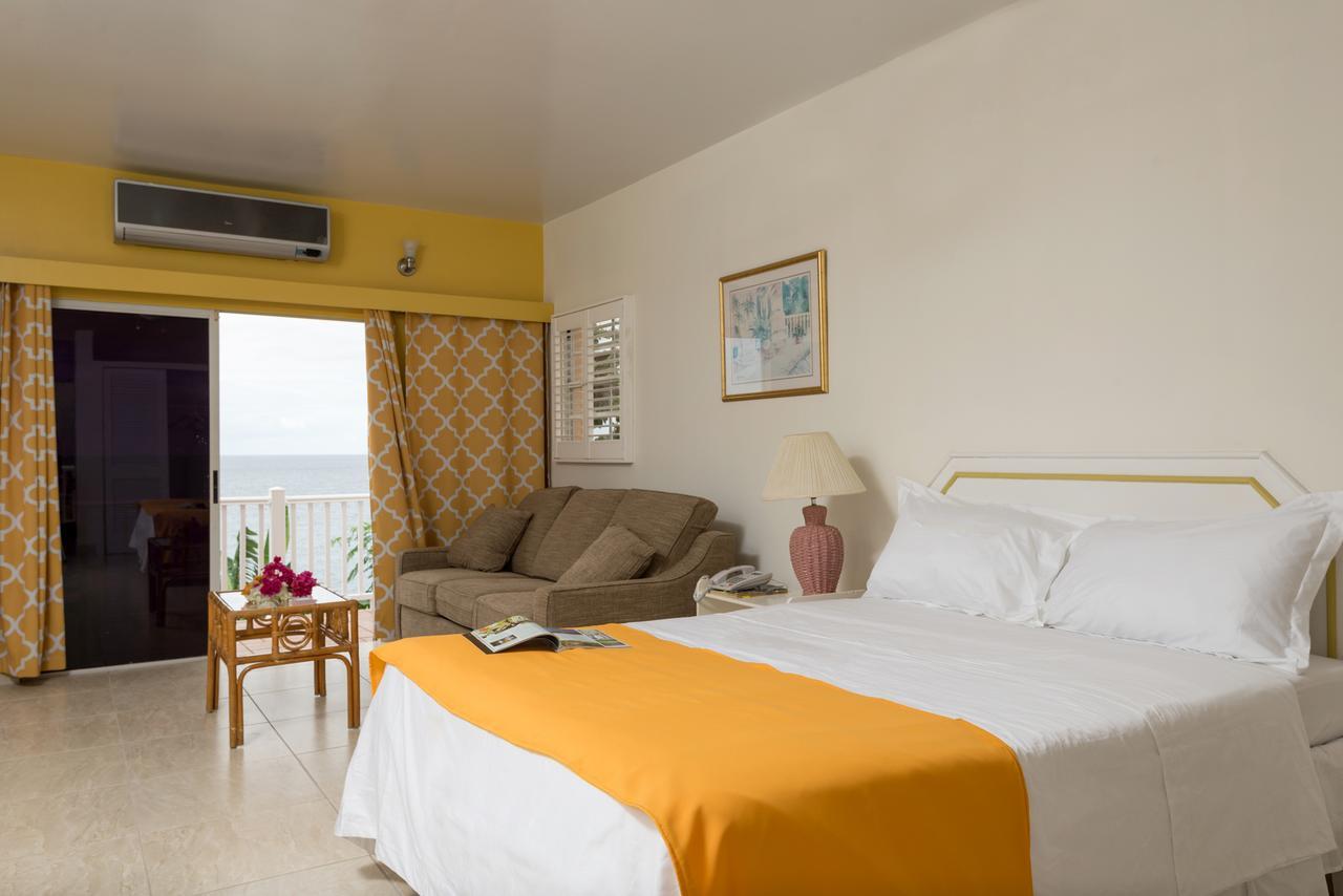 Bird Rock Beach Hotel Basseterre 外观 照片
